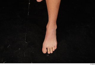 Duke foot nude 0004.jpg